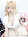 越南阿黑颜OF网红博主「yuumeilyn」私拍合集【第一弹】