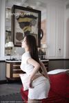 Caviar's best friend [Xingzi], the popular goddess model of Xiuren.com with the best appearance, boldly took private photos, a woman living alone, with a fake dick inserted into the hair for real