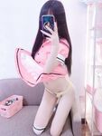 매우 부드럽고 사랑스러운 작은 로리 "Lihua Xue"는 몸집이 작고 하얗고 부드러운 몸매를 가지고있어 매우 매력적입니다! 겉으로는 귀여워 보이는 귀여운 소녀는 핑크색 가슴을 가진 보지와 인간 모양의 작은 암캐를 가진 비밀리에 작은 창녀입니다.