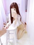 매우 부드럽고 사랑스러운 작은 로리 "Lihua Xue"는 몸집이 작고 하얗고 부드러운 몸매를 가지고있어 매우 매력적입니다! 겉으로는 귀여워 보이는 귀여운 소녀는 핑크색 가슴을 가진 보지와 인간 모양의 작은 암캐를 가진 비밀리에 작은 창녀입니다.