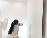 The heavy-hitting micro-circle celebrity with big breasts and fat ass [Innocent Xiaochu] VIP threshold view worth 10,000 yuan, Ziwei has sex in the car and shakes, making men unable to stop