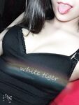 推特清纯极品露脸小母狗【whitetiger_YL】订阅，露出道具调教啪啪3P内射喝圣水花样繁多