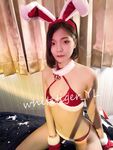 推特清纯极品露脸小母狗【whitetiger_YL】订阅，露出道具调教啪啪3P内射喝圣水花样繁多