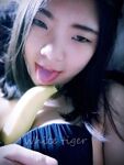推特清纯极品露脸小母狗【whitetiger_YL】订阅，露出道具调教啪啪3P内射喝圣水花样繁多