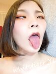 推特清纯极品露脸小母狗【whitetiger_YL】订阅，露出道具调教啪啪3P内射喝圣水花样繁多