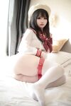 露脸清纯颜值美少女『筱田甜』性感裸舞私拍，清纯淫荡切换只在一瞬间，清纯淫靡并存，美乳丰臀超反差小美女