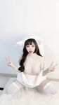 露脸清纯颜值美少女『筱田甜』性感裸舞私拍，清纯淫荡切换只在一瞬间，清纯淫靡并存，美乳丰臀超反差小美女