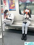 推特超A完美身材嫩妹【Luna000yu】专注户外多场景大胆露出，真空出门地铁游乐场超市人前露逼