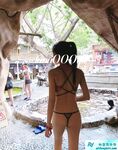 推特超A完美身材嫩妹【Luna000yu】专注户外多场景大胆露出，真空出门地铁游乐场超市人前露逼