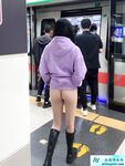 推特超A完美身材嫩妹【Luna000yu】专注户外多场景大胆露出，真空出门地铁游乐场超市人前露逼