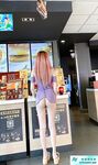 推特超A完美身材嫩妹【Luna000yu】专注户外多场景大胆露出，真空出门地铁游乐场超市人前露逼