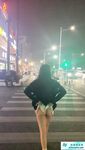 推特超A完美身材嫩妹【Luna000yu】专注户外多场景大胆露出，真空出门地铁游乐场超市人前露逼