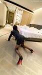 窮人女神富人母狗，高顏值極品空姐【林綰綰】最新8月收費SVIP福利完整集，啪啪調教多種玩弄，母狗屬性拉滿了