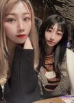 最新8月流出，推特八字大奶露脸反差婊【Emma18Y】高价订阅福利，勇闯有人男厕景区超市露出道具紫薇野战啪啪