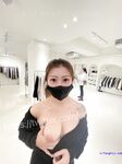 最新8月流出，推特八字大奶露脸反差婊【Emma18Y】高价订阅福利，勇闯有人男厕景区超市露出道具紫薇野战啪啪