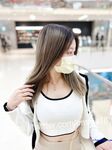 最新8月流出，推特八字大奶露脸反差婊【Emma18Y】高价订阅福利，勇闯有人男厕景区超市露出道具紫薇野战啪啪
