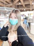 最新8月流出，推特八字大奶露脸反差婊【Emma18Y】高价订阅福利，勇闯有人男厕景区超市露出道具紫薇野战啪啪