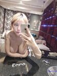 最新8月流出，推特八字大奶露脸反差婊【Emma18Y】高价订阅福利，勇闯有人男厕景区超市露出道具紫薇野战啪啪