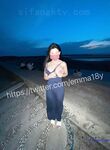 最新8月流出，推特八字大奶露脸反差婊【Emma18Y】高价订阅福利，勇闯有人男厕景区超市露出道具紫薇野战啪啪