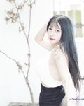 最新8月流出，推特八字大奶露脸反差婊【Emma18Y】高价订阅福利，勇闯有人男厕景区超市露出道具紫薇野战啪啪