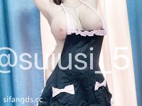 最新核弹泄密！波霸女神【老公不在家】喷血付费福利，闺蜜百合激情啪啪道具紫薇，阴道连续下弹珠