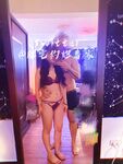 Mayaman at makapangyarihang ginoo na Fan Dashen [Fat House Hookup Expert] High-end sex game, ang modelong estudyanteng babae na si Liangjia ay nakikipaglaro din sa mga buntis na babae, lahat ng uri ng sluts ay sumusuko sa kanya
