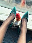 Wanita seksi, seorang isteri yang bermaruah, "Clockwork", mempunyai seorang suami cuckold dating seorang lelaki bujang sangat kejam seluruh zakarnya menembusi dia tanpa kondom.