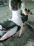 海角《兄妹乱伦》【爱上自己的亲妹妹】趁爸妈不在家偷偷溜进妹妹的房间强插妹妹的小嫩B