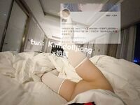 Ang cute na little loli bitch cute girl na "Milk Sauce" ay gustong humiga sa baso at sinigawan ng kanyang daddy