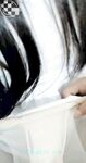 海角《兄妹乱伦》【我的龙凤胎妹妹】龙凤胎哥哥强上02年亲妹妹再次操正在写作业的妹妹干到一半才发现老妈在家