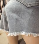 Xiugou "Bitch Sina" ผู้เชื่อฟังชอบให้เจ้านายของเธอฝึกและเจาะทะลุถึงสองเท่า ตอนนี้เธอสามารถสอดของเล่นที่มีความหนาประมาณ 5 ซม. เข้าไปในทวารหนักของเธอได้ และระดับการพัฒนาของเธอก็สมบูรณ์แบบ