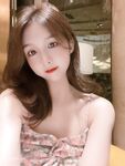 極品小情侶私拍泄密【劉彤】優雅氣質露臉口交啪啪，美乳翹臀性感小騷貨，外人眼中的女神私下就是一隻欠操的騷母狗