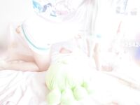 Gadis sekolah kontras kampus hijau "Momo Momo" Wada Sagiri dan pen cat air