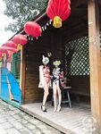 顶级调教大神『帝都金领S』最新调教视频，双飞姐妹花商场露出人前调教，别人眼里的女神在金主面前就是条小母狗