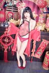 超美巨乳女神【黎菲兒（三頭犬）】OF私拍福利 肚兜挑逗