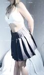 白嫩清純蘿莉小母狗『小噠Xio』剛穿好小裙子准備出門被哥哥看到了 結果被抓到鏡子面前一頓操，小狗被操得嗷嗷叫