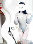 白嫩清純蘿莉小母狗『小噠Xio』剛穿好小裙子准備出門被哥哥看到了 結果被抓到鏡子面前一頓操，小狗被操得嗷嗷叫
