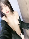 推特极品露脸女神【布丁大法】强势回归私拍4套，尺度突破，清晰露出肥鲍，手指隔内裤紫薇（4）