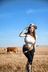 极品纹身舌钉名媛范儿巨乳肥臀TS「辣肉肉Gina」「奈斯希希」推特全量资源