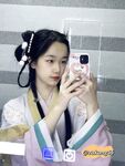 The innocent young lady showing her face in 2004 [Pepper Seed] latest customization for September - Hanfu