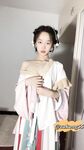 The innocent young lady showing her face in 2004 [Pepper Seed] latest customization for September - Hanfu