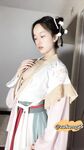 The innocent young lady showing her face in 2004 [Pepper Seed] latest customization for September - Hanfu