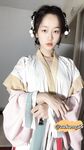 The innocent young lady showing her face in 2004 [Pepper Seed] latest customization for September - Hanfu