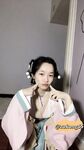 The innocent young lady showing her face in 2004 [Pepper Seed] latest customization for September - Hanfu