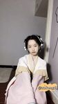 The innocent young lady showing her face in 2004 [Pepper Seed] latest customization for September - Hanfu