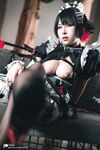劲爆二次元【浵卡ToKar】爆乳台妹Cos艾莲•乔精美私拍套图掰穴三点全露女仆侍奉榨精黑丝淫液足交(2)