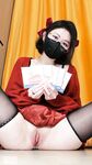 极品网红福利姬【奶咪】最新收费无水高清私拍，毕业季我与人偶的我电玩比卡丘