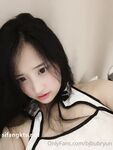 最新9月订阅福利，万人追踪OF极品露脸反差母狗【bjbubryun】私拍，天生一副欠干的脸，道具自嗨各种淫态
