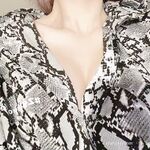 強くお勧めします、何千人もの人々に追われる女神になるのではなく、お金の所有者である雌犬、情熱と福利を備えたTwitterの美しさ[Xiao Susu]、2本指の禅サルスベリのクローズアップショット彼女の胸を揉みながら