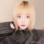 強くお勧めします、何千人もの人々に追われる女神になるのではなく、お金の所有者である雌犬、情熱と福利を備えたTwitterの美しさ[Xiao Susu]、2本指の禅サルスベリのクローズアップショット彼女の胸を揉みながら